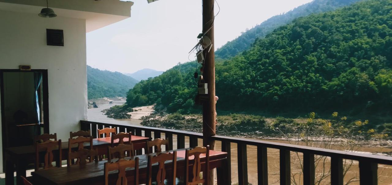 Villa Mekong Guesthouse Muang Pakbèng الغرفة الصورة